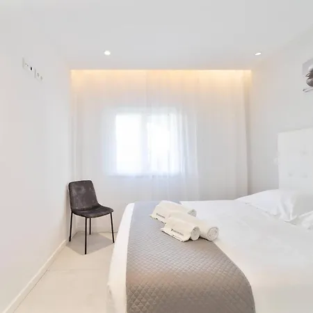 Saro By Hellovacations Appartement *